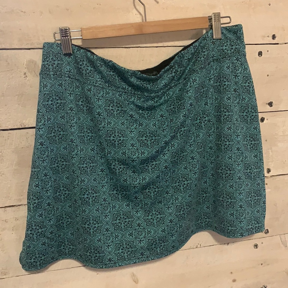 Patterned skort
